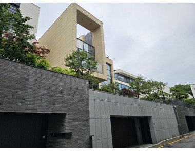 판교 최고급 주거단지 운중더디바인 매매 물건